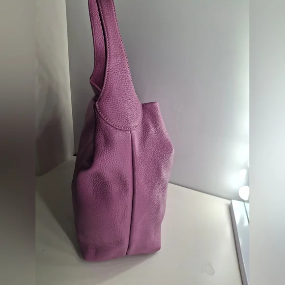 Dooney & Bourke Logo Lock Hobo Shoulder Bag in Lilac & Keychain EUC - Picture 4 of 11